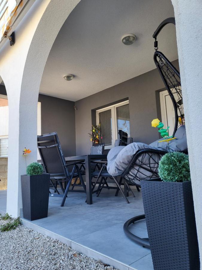 Apartmani Plesa Vir Buitenkant foto